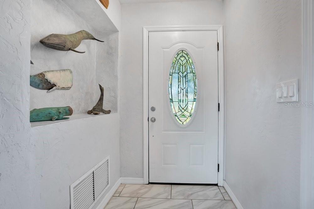 16 TARPON AVENUE
