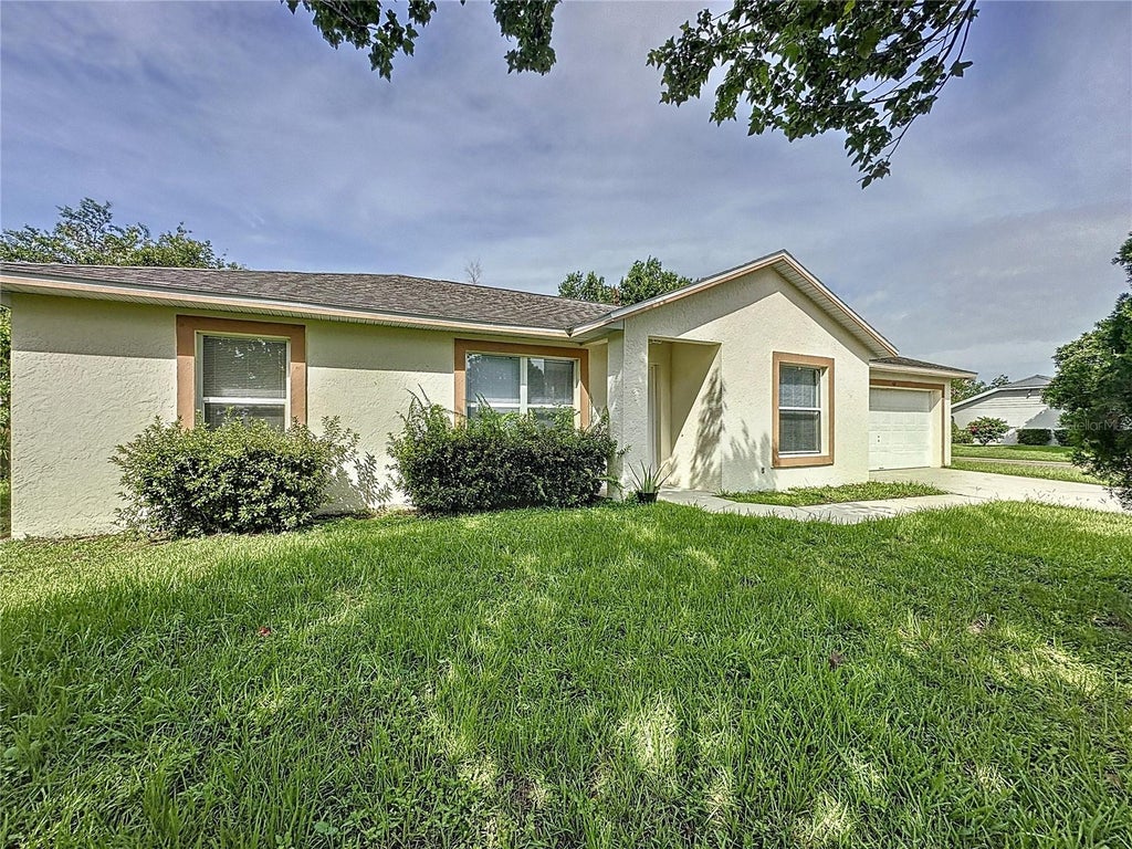 Photo of 162 Guadalajara Drive, Kissimmee, FL 34743 (MLS # S5158521)