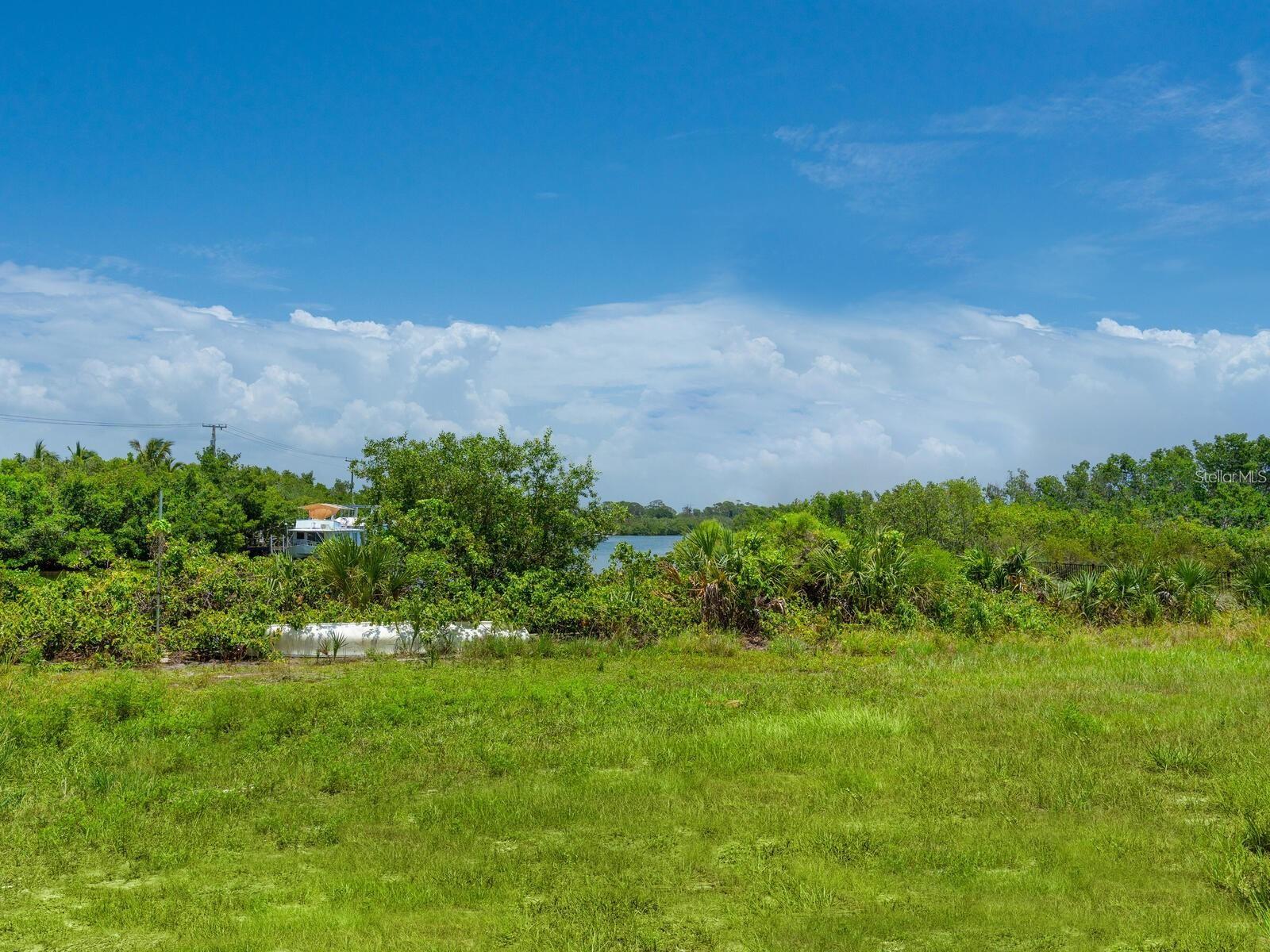 CASEY KEY - Land