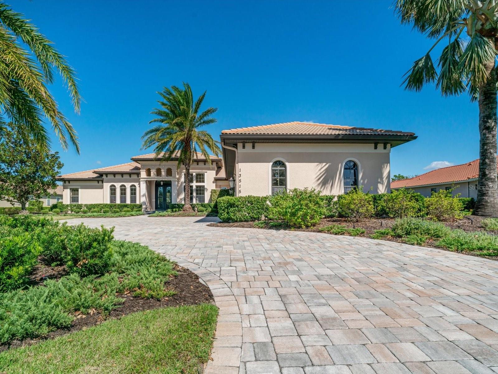 LAKEWOOD RANCH GOLF & COUNTRY CLUB - Residential
