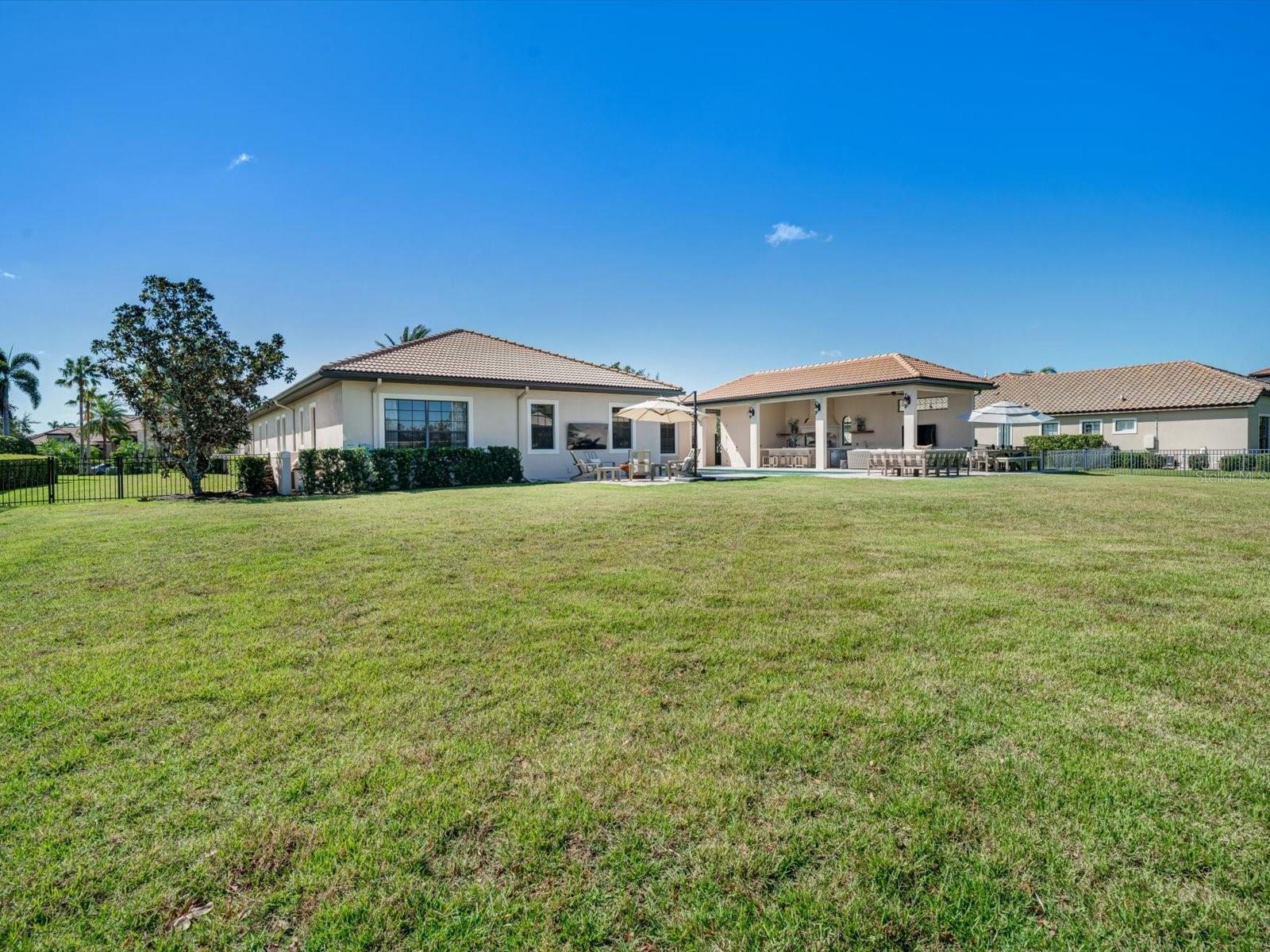LAKEWOOD RANCH GOLF & COUNTRY CLUB - Residential