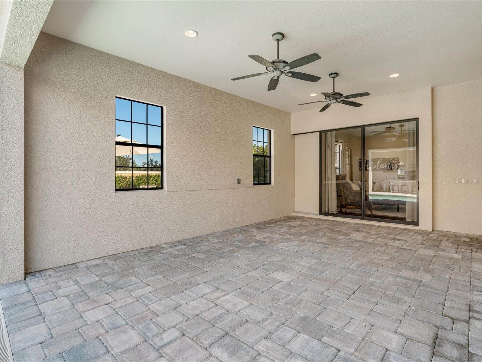 LAKEWOOD RANCH GOLF & COUNTRY CLUB - Residential