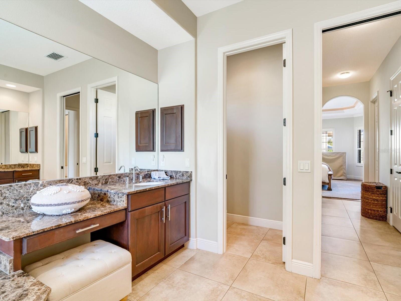 LAKEWOOD RANCH GOLF & COUNTRY CLUB - Residential