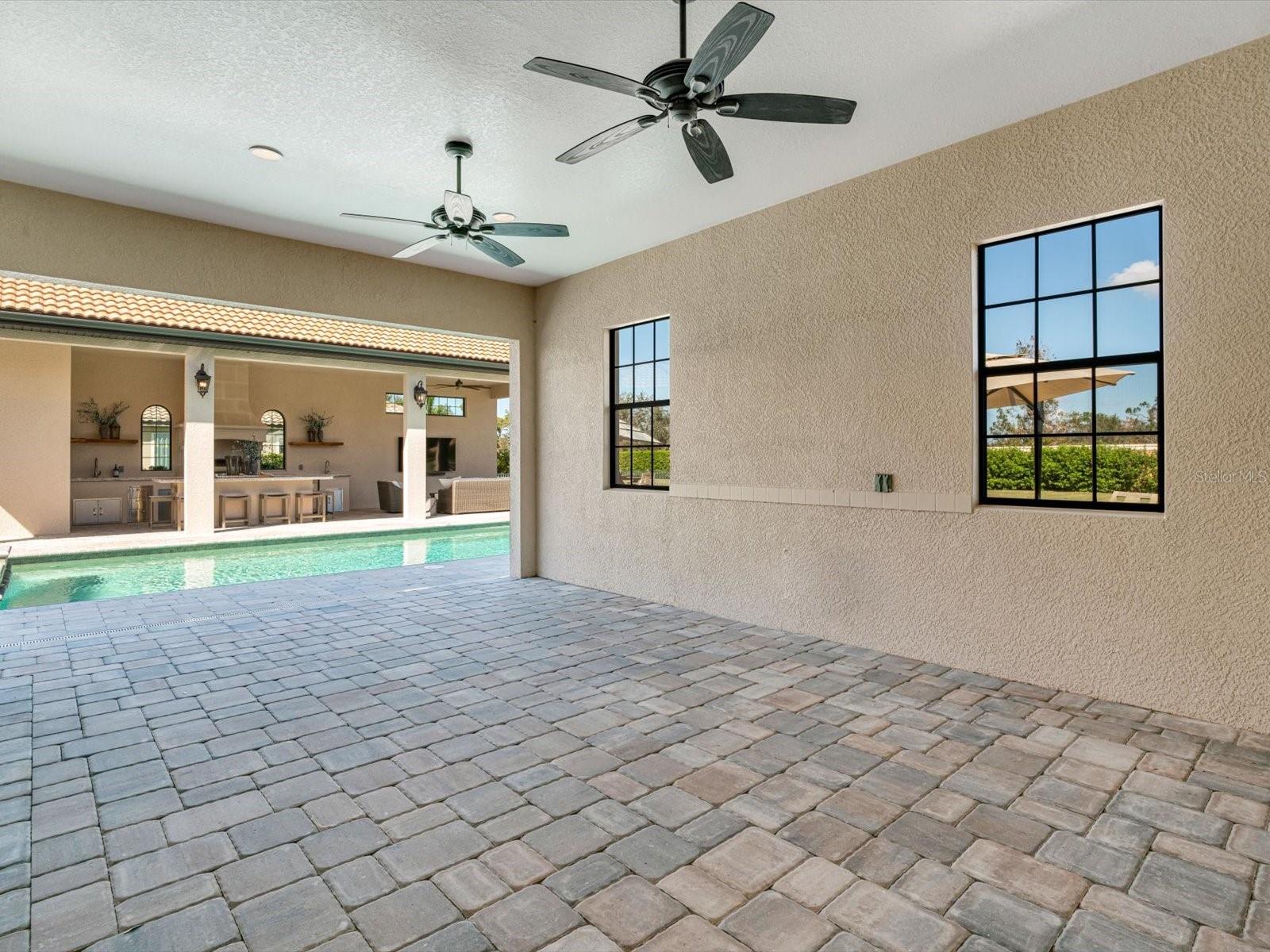 LAKEWOOD RANCH GOLF & COUNTRY CLUB - Residential