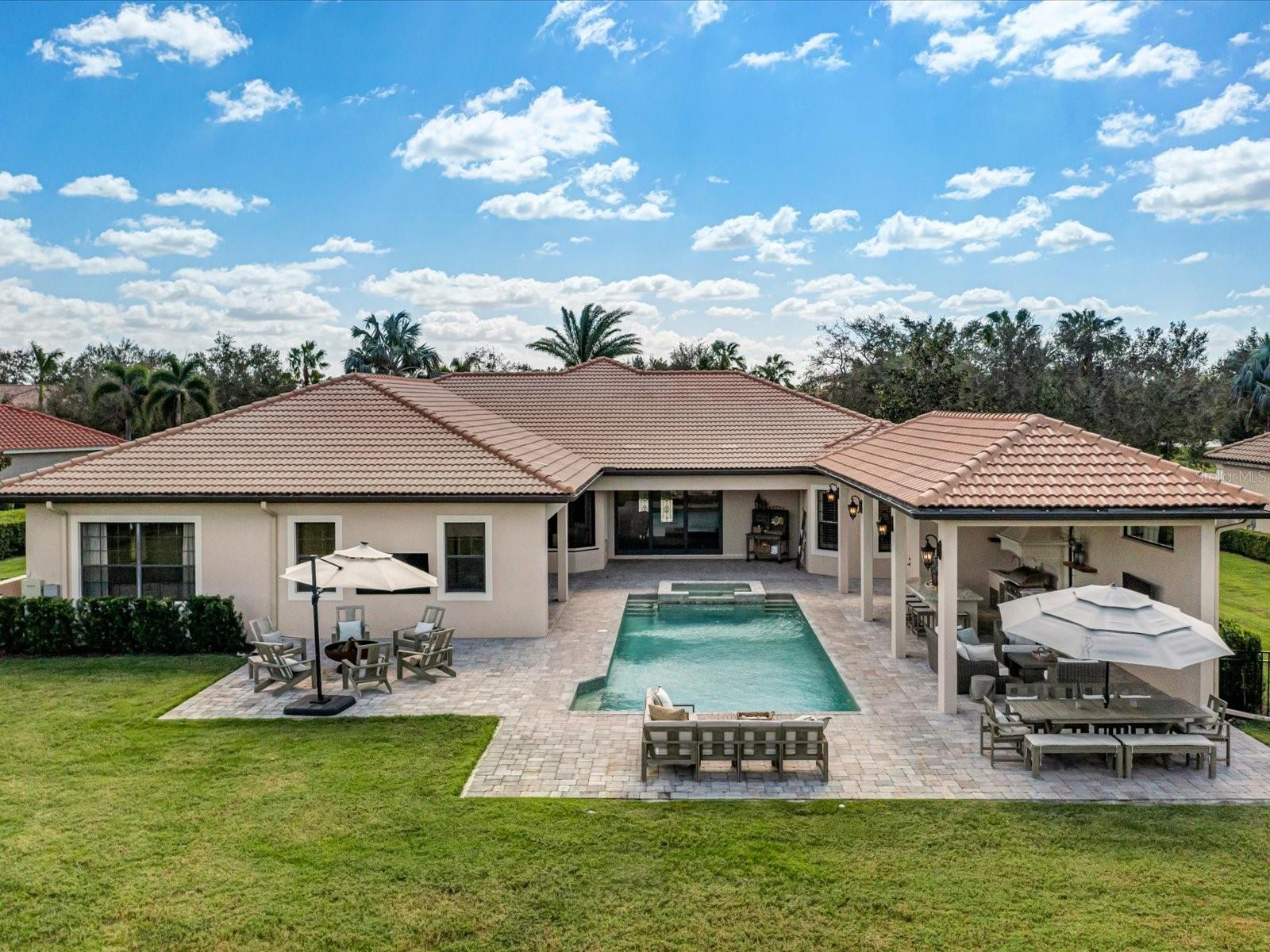 LAKEWOOD RANCH GOLF & COUNTRY CLUB - Residential