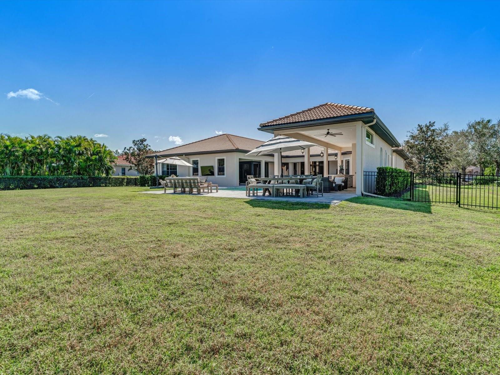 LAKEWOOD RANCH GOLF & COUNTRY CLUB - Residential