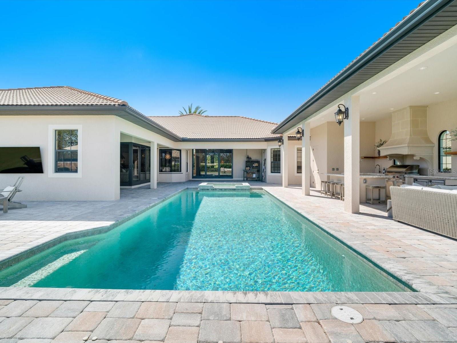 LAKEWOOD RANCH GOLF & COUNTRY CLUB - Residential