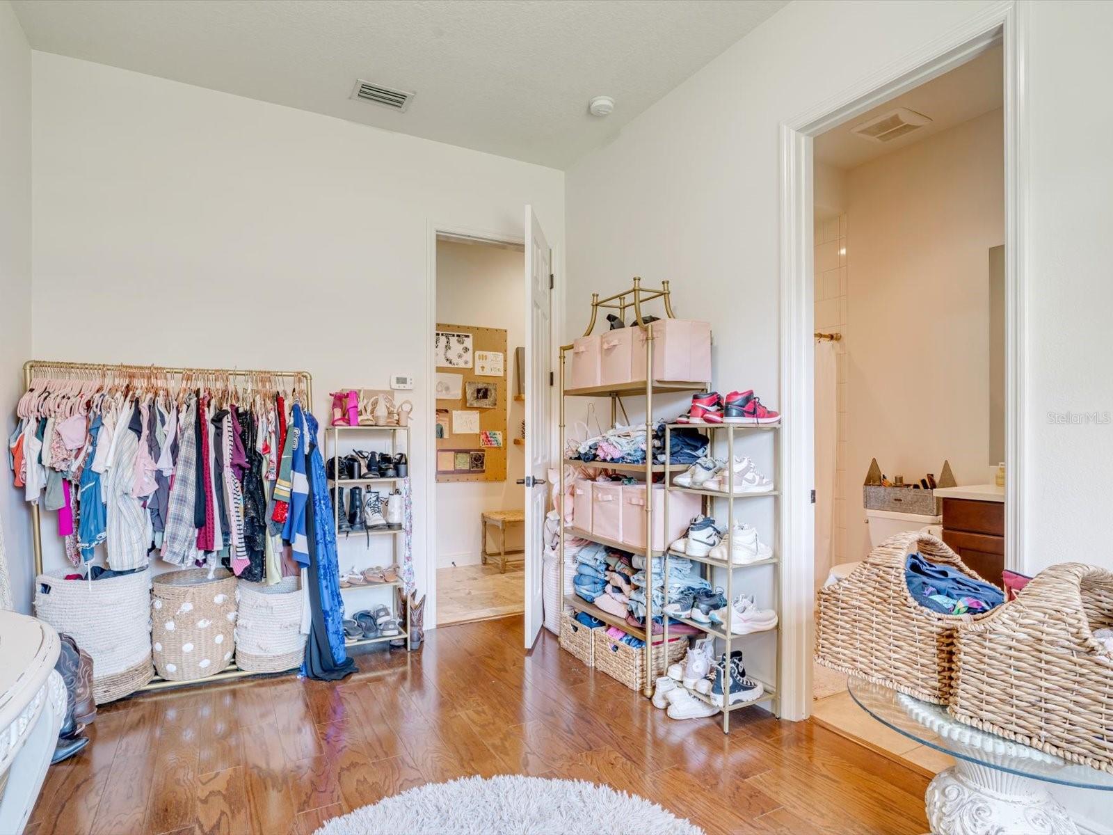 LAKEWOOD RANCH GOLF & COUNTRY CLUB - Residential