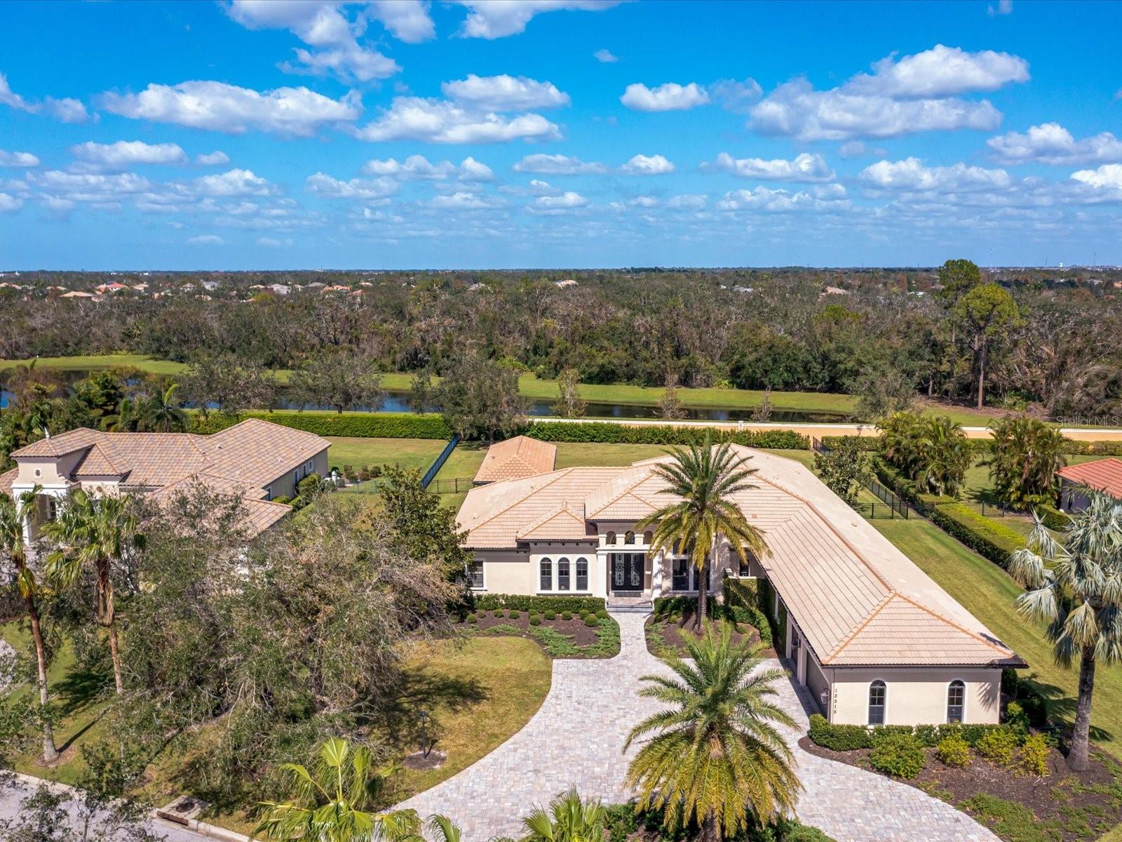 LAKEWOOD RANCH GOLF & COUNTRY CLUB - Residential