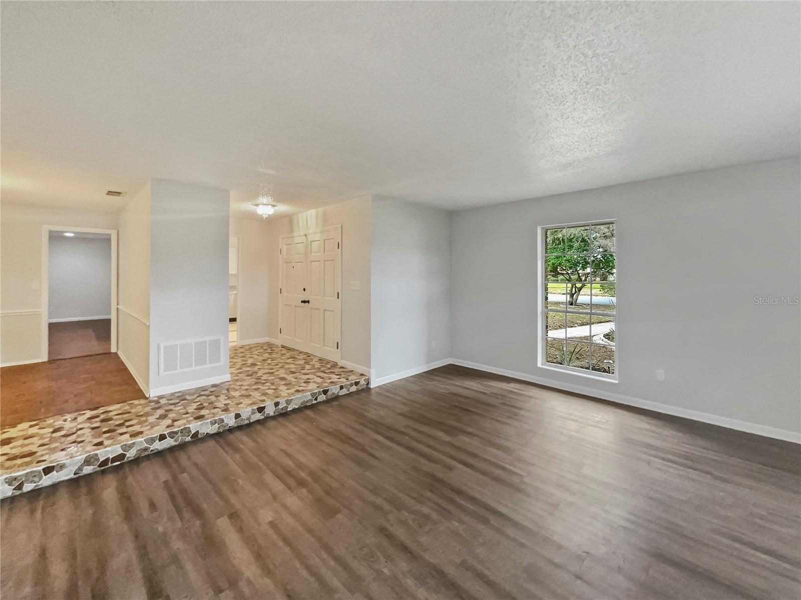 SAND LAKE HILLS SEC 01 - Residential