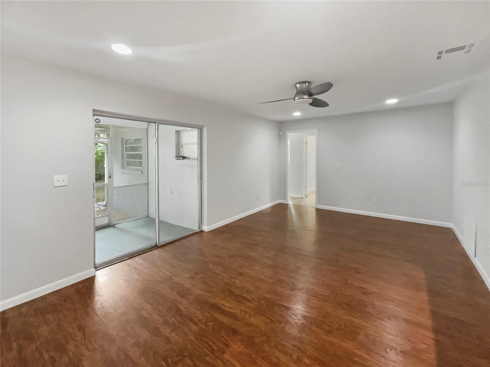 SAND LAKE HILLS SEC 01 - Residential