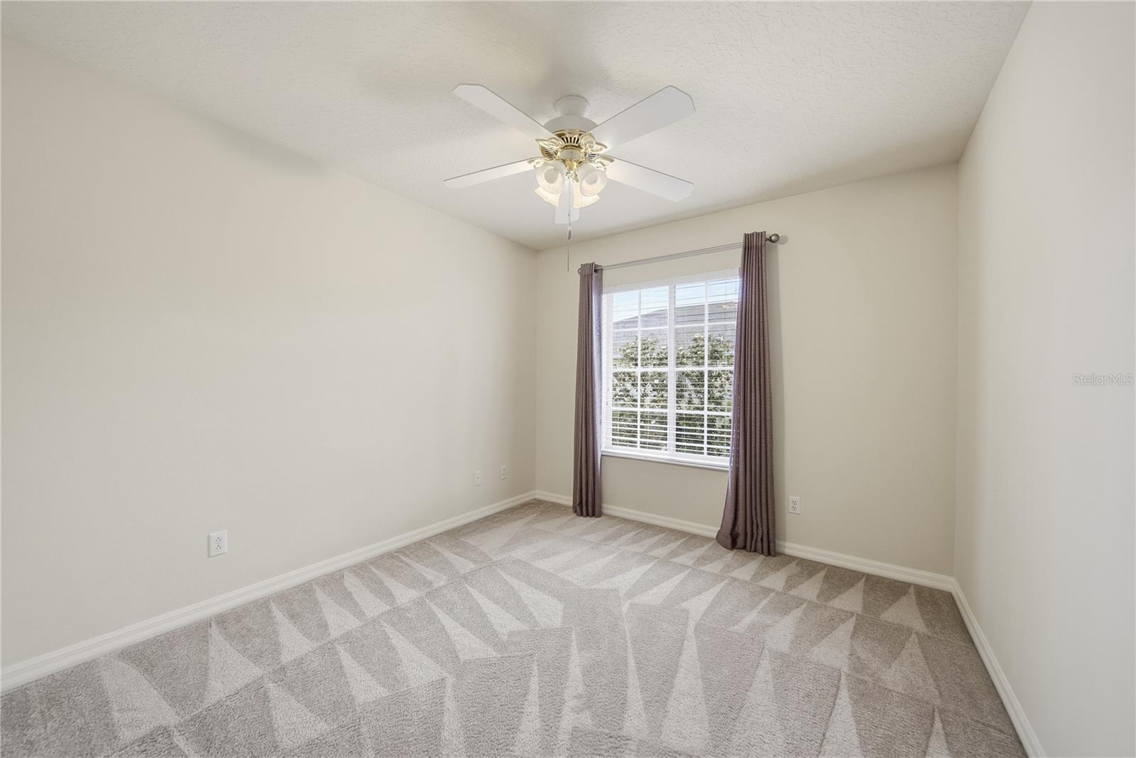 THE TWNHMS AT LIGHTHOUSE COVE IV - Residential