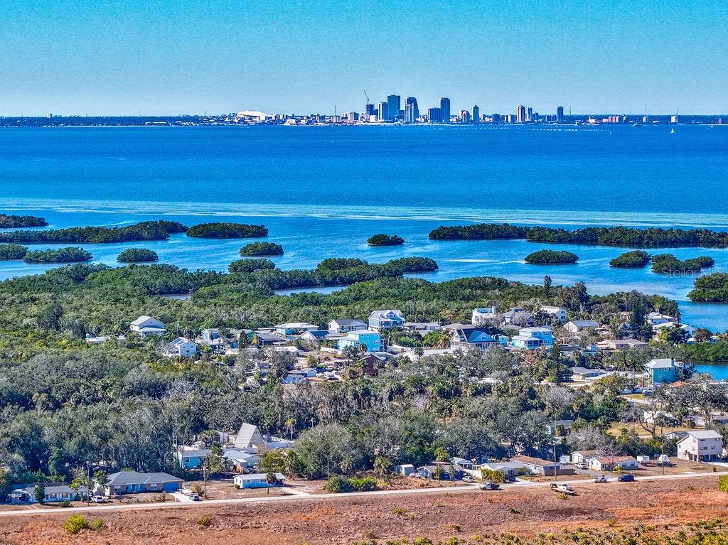 RIVER SHORE FARMS SUB - Land