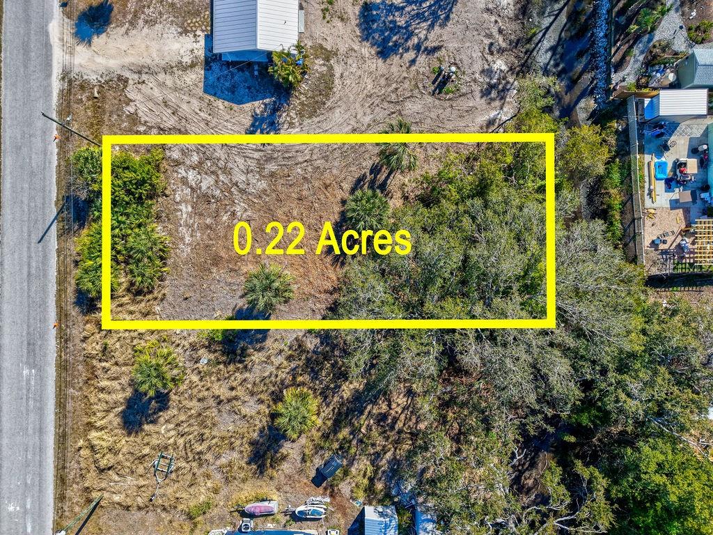 RIVER SHORE FARMS SUB - Land