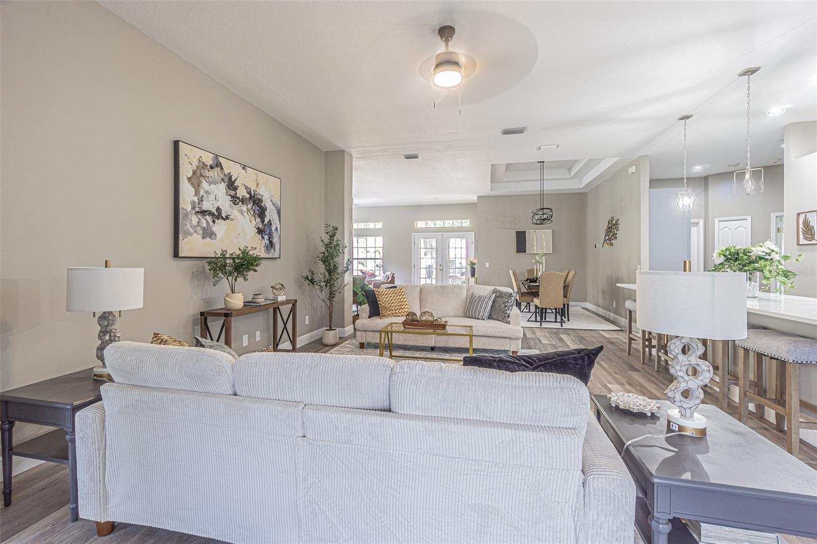 2957 HICKORY GROVE DRIVE