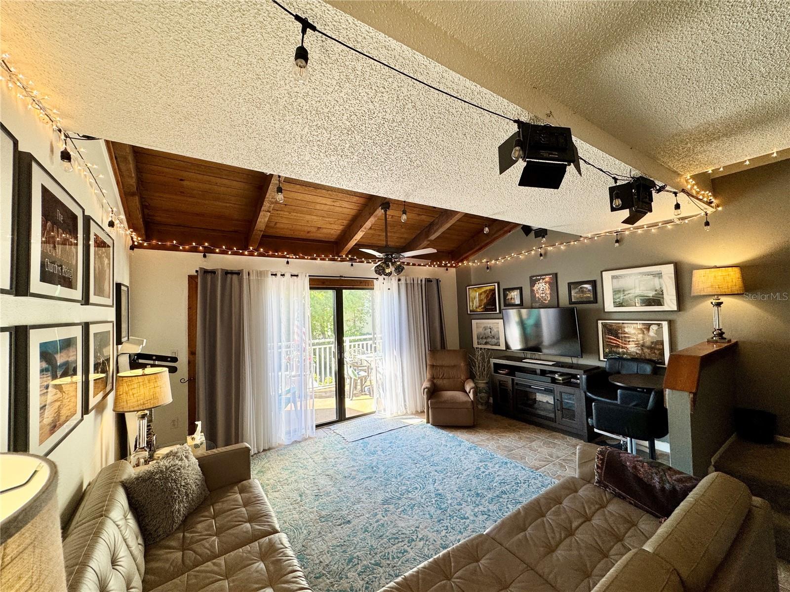WINDWARD BAY CONDO - Residential