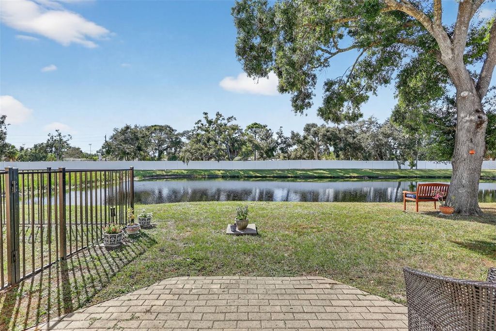 Photo of 1058 Whitegate Court, Sarasota, FL 34232 (MLS # A4668676)