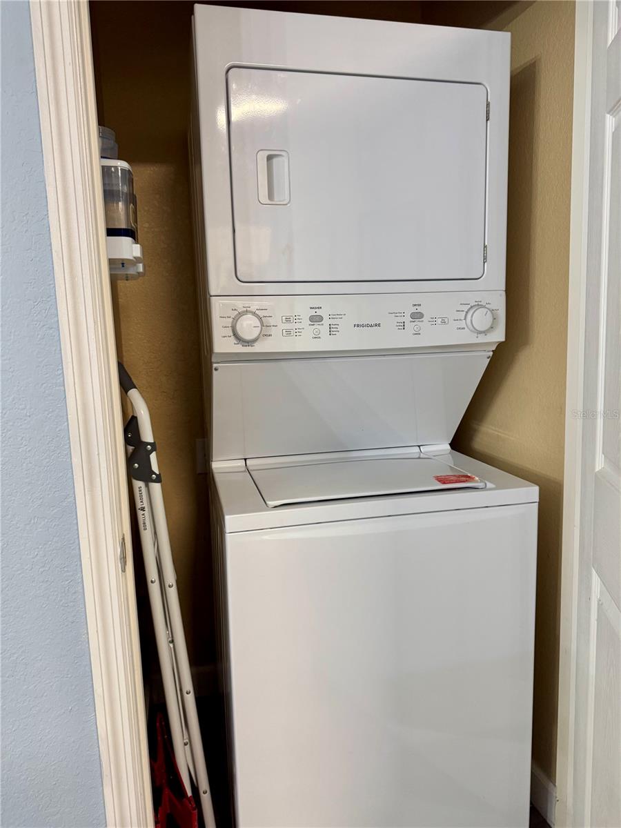 VILLAS AT SECRET LAKE CONDO - Residential