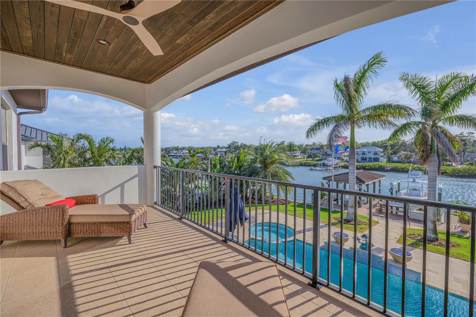 YACHT CLUB ISLAND ESTATES - Residential