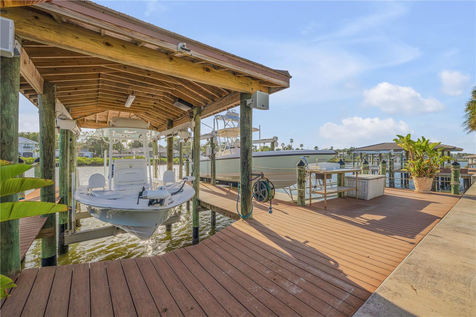 YACHT CLUB ISLAND ESTATES - Residential