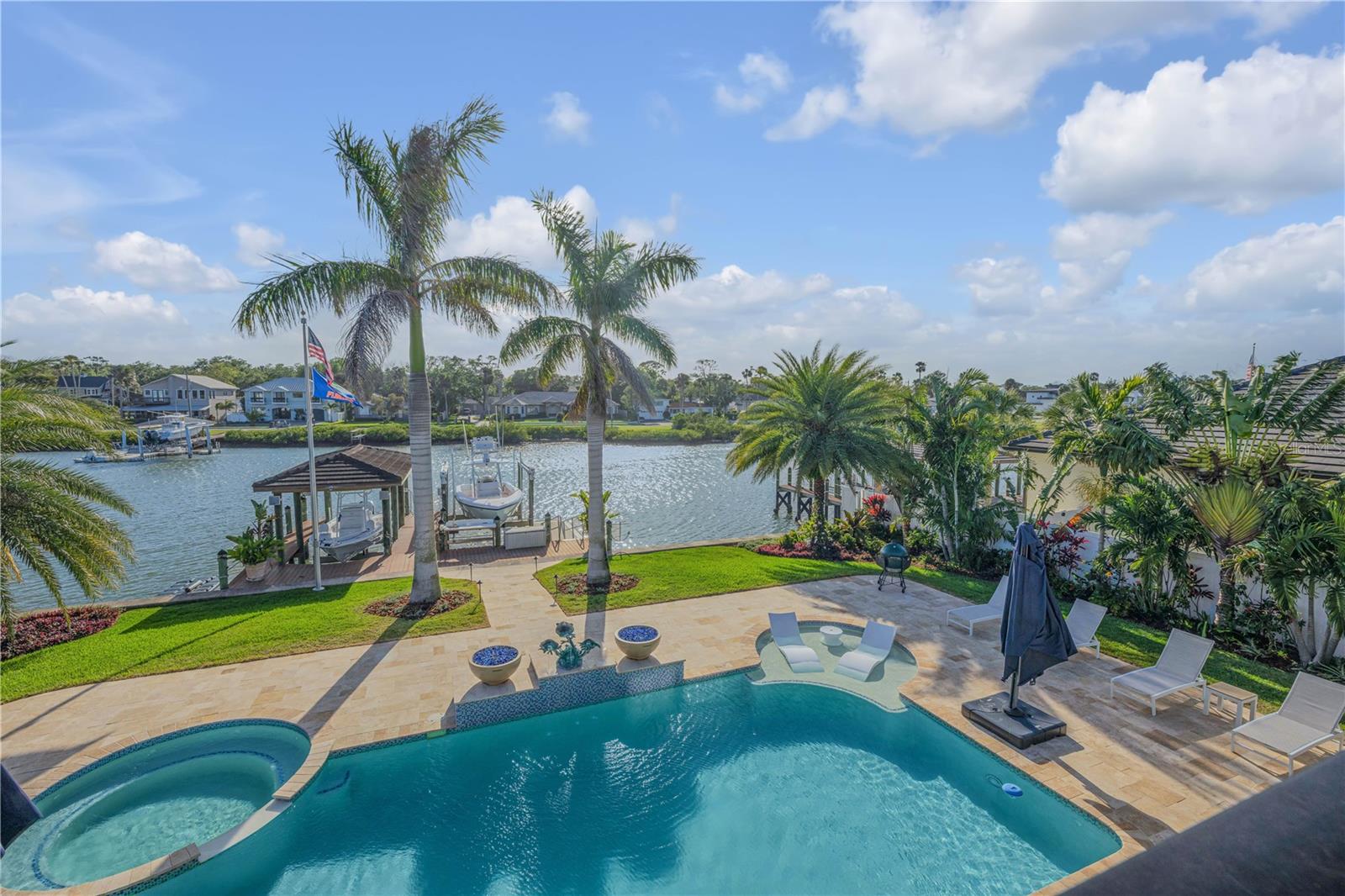 YACHT CLUB ISLAND ESTATES - Residential