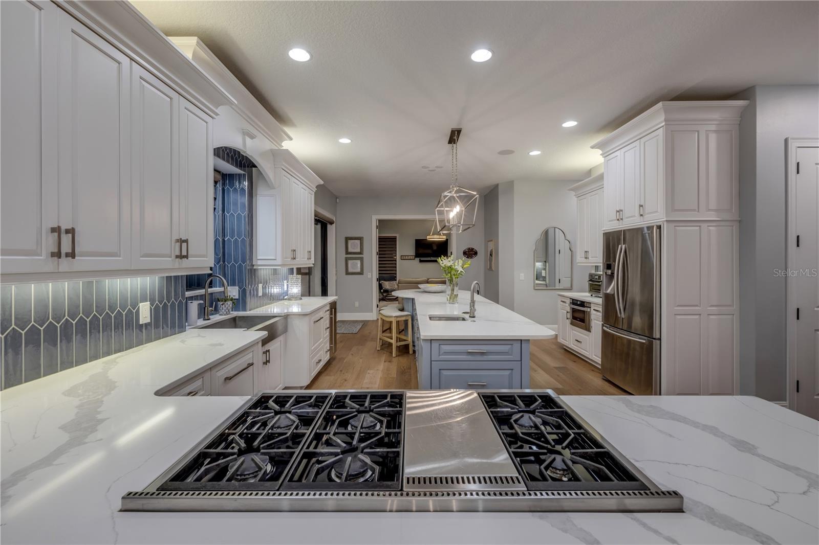 YACHT CLUB ISLAND ESTATES - Residential