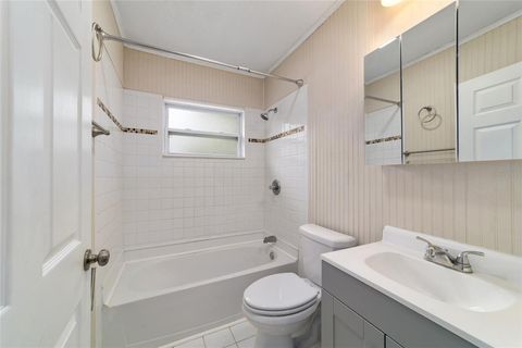 Tiny photo for 2936 SE 13th Street, Ocala, FL 34471 (MLS # OM724516)