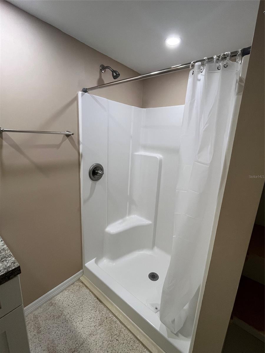 Osteen Lt B Blk 04 Billville New Smyrna - Residential Lease