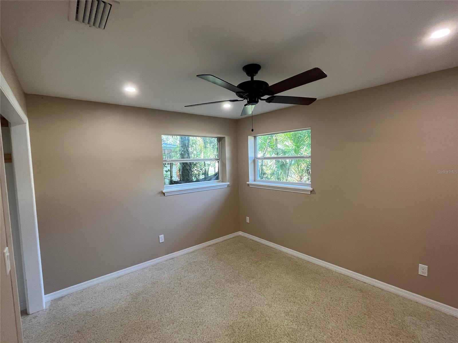 Osteen Lt B Blk 04 Billville New Smyrna - Residential Lease