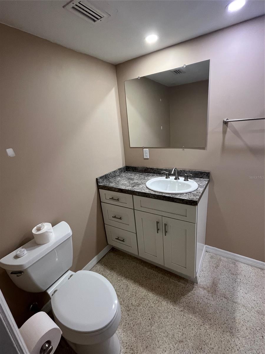 Osteen Lt B Blk 04 Billville New Smyrna - Residential Lease