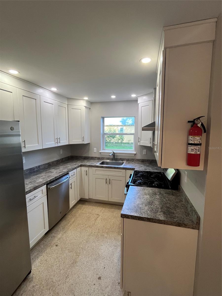 Osteen Lt B Blk 04 Billville New Smyrna - Residential Lease