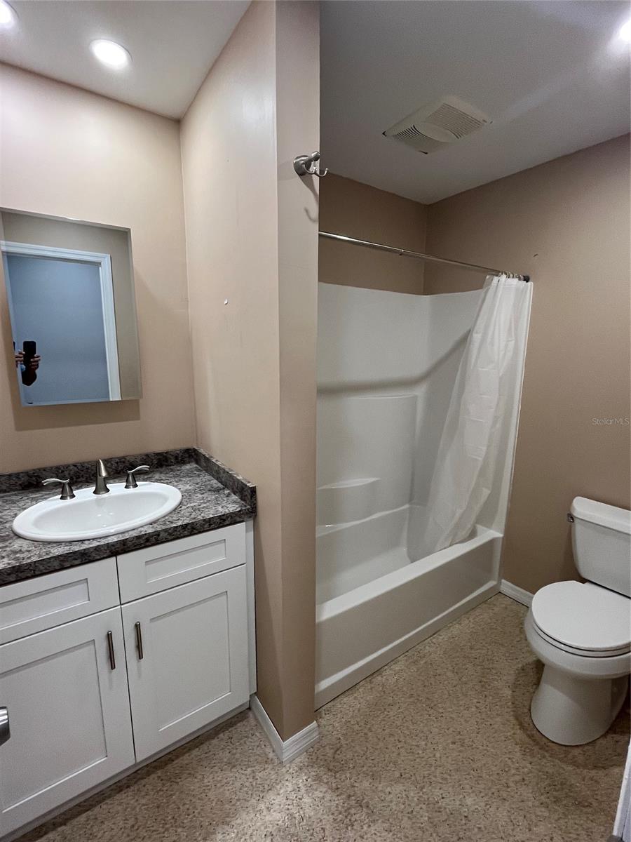 Osteen Lt B Blk 04 Billville New Smyrna - Residential Lease