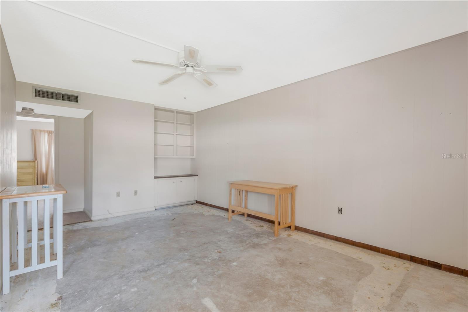 VELVET CLOAKE CONDO - Residential