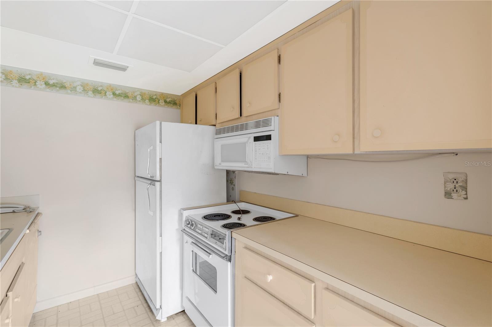 VELVET CLOAKE CONDO - Residential