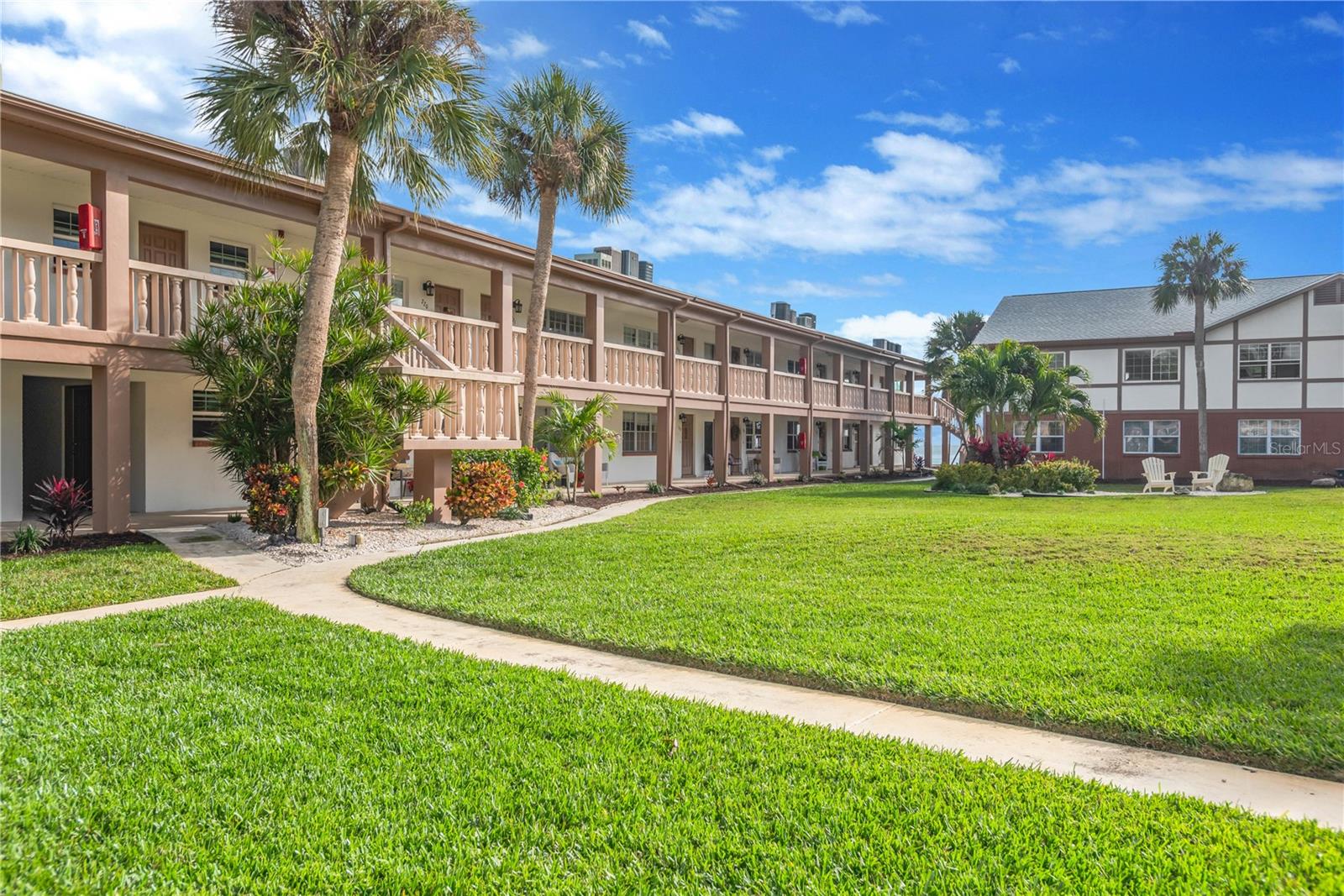 VELVET CLOAKE CONDO - Residential