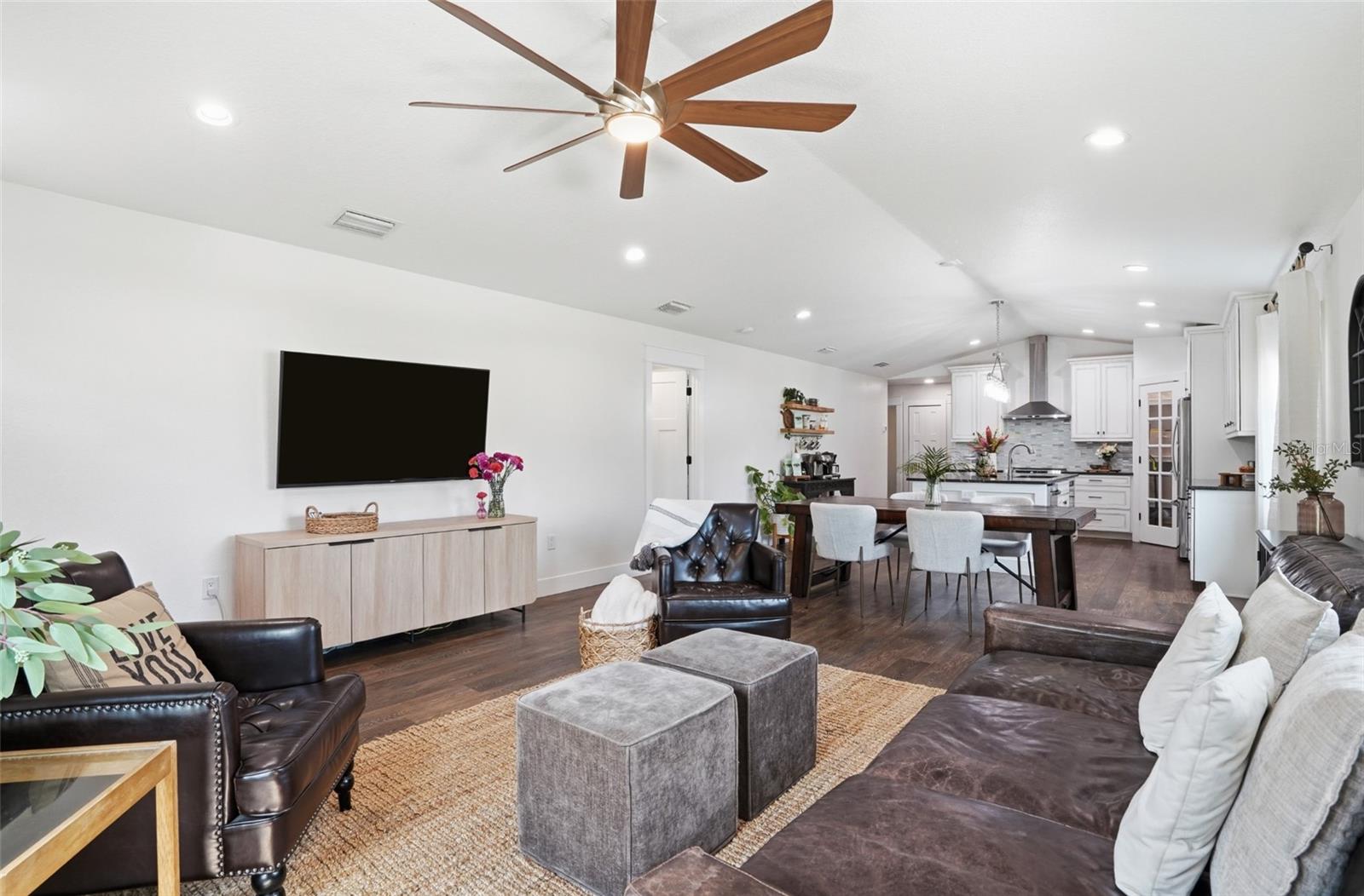PALMETTO - Residential