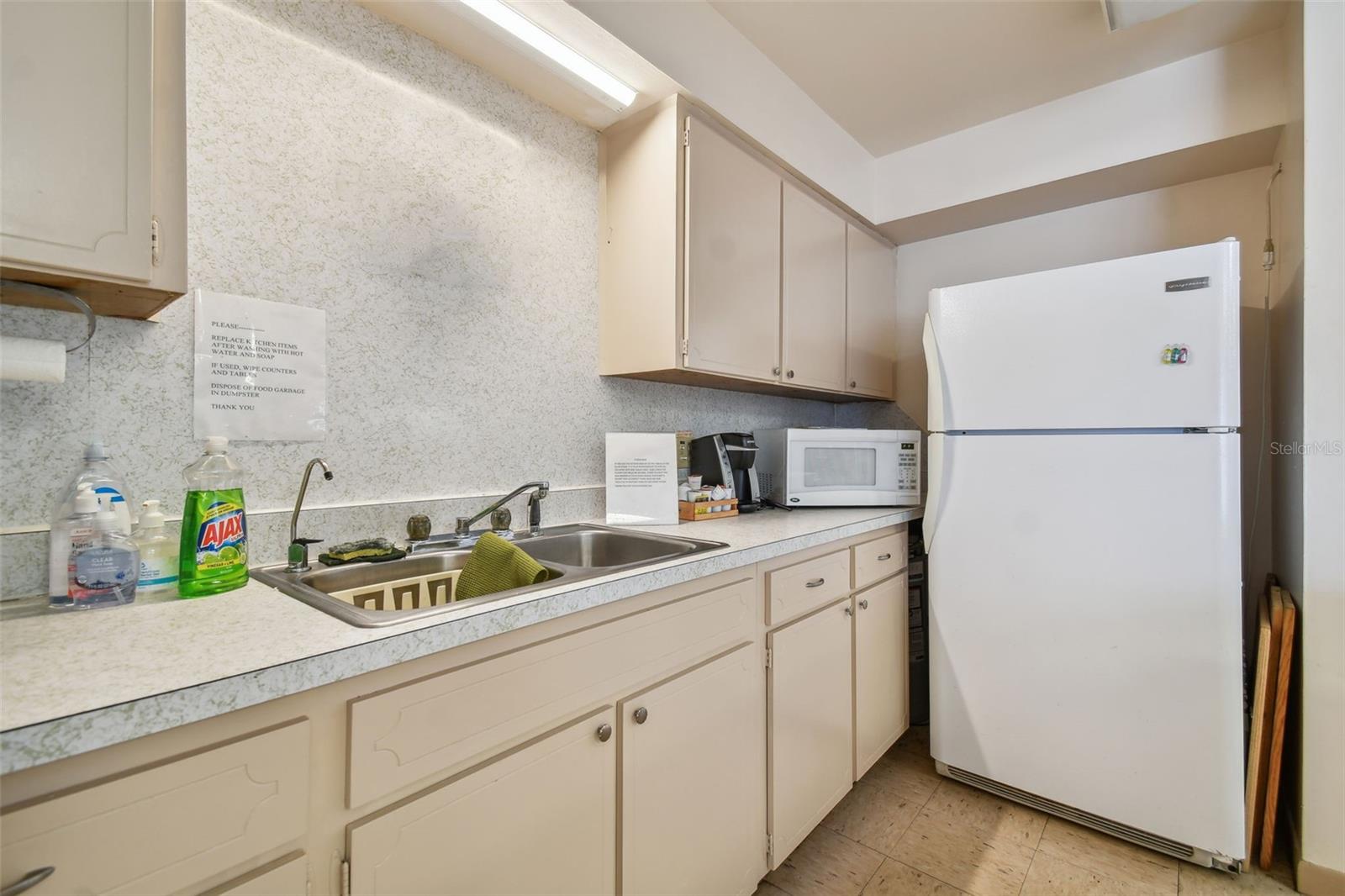 VENDOME VILLAGE 11 - Residential