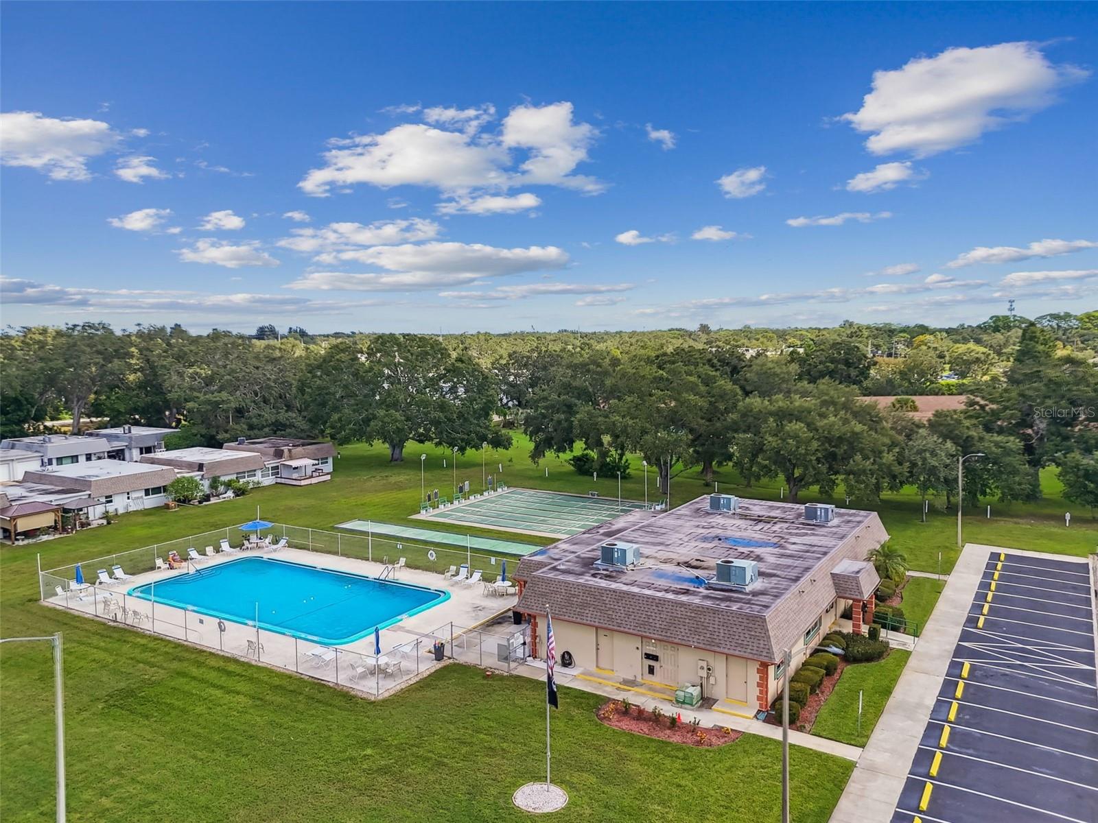 VENDOME VILLAGE 11 - Residential