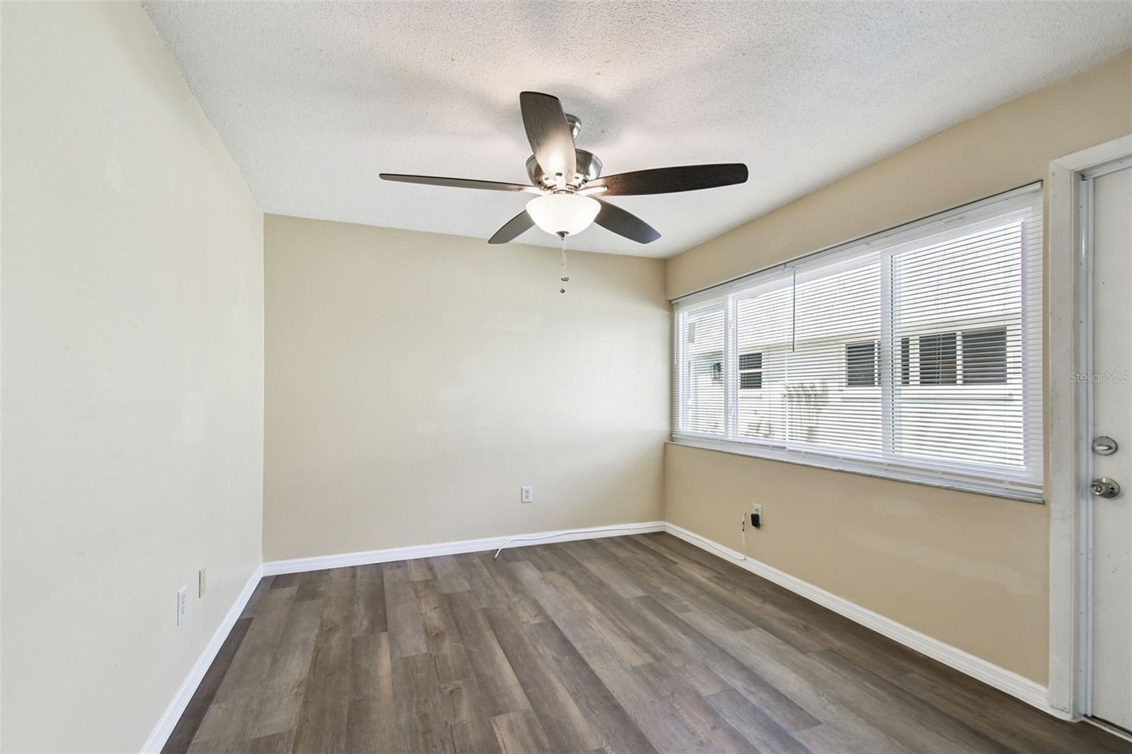 VENDOME VILLAGE 11 - Residential