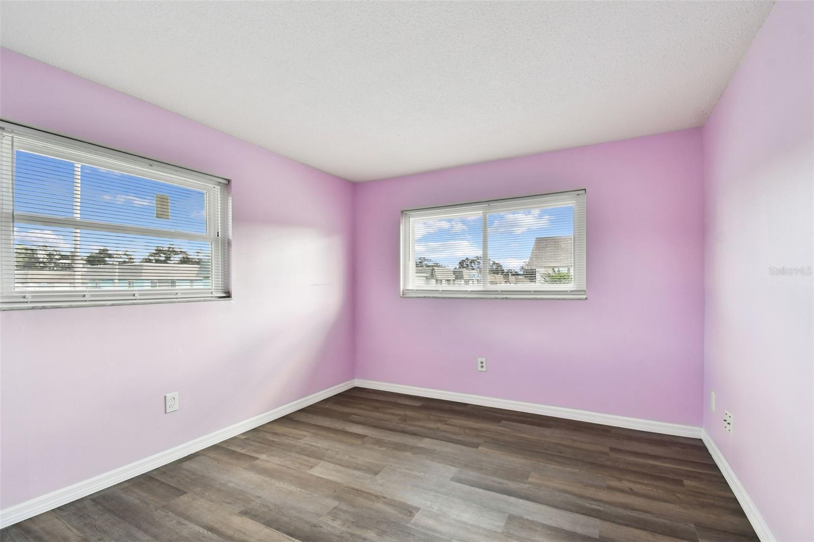 VENDOME VILLAGE 11 - Residential