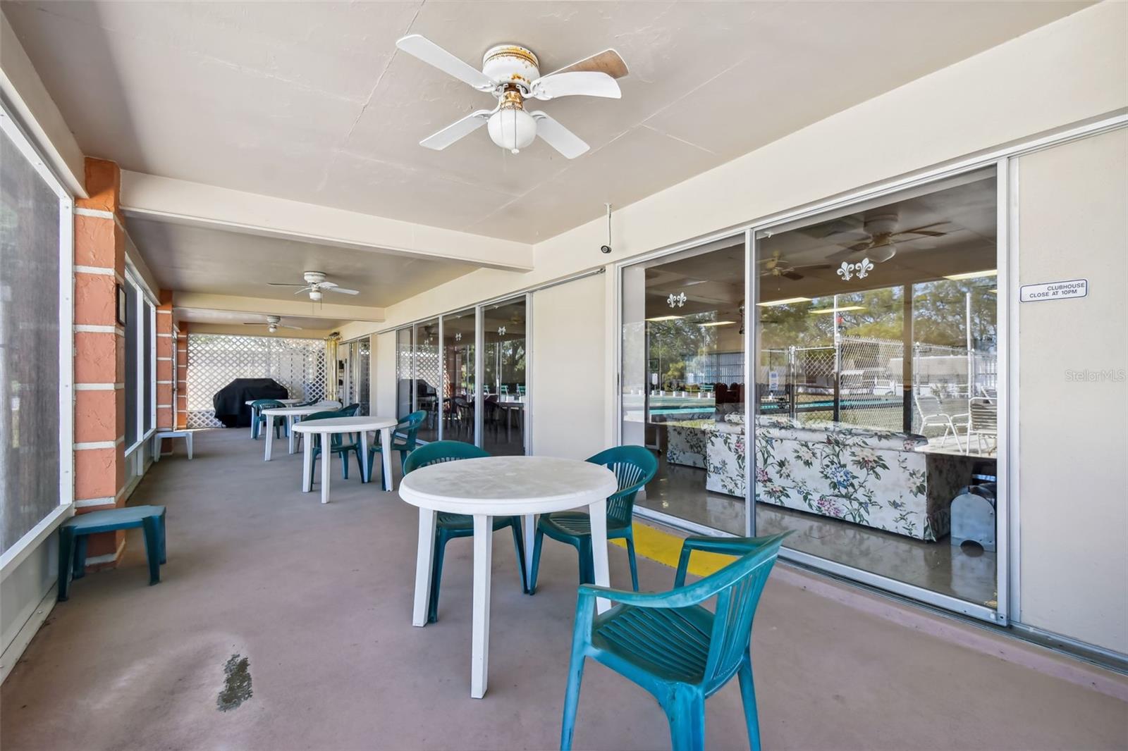 VENDOME VILLAGE 11 - Residential