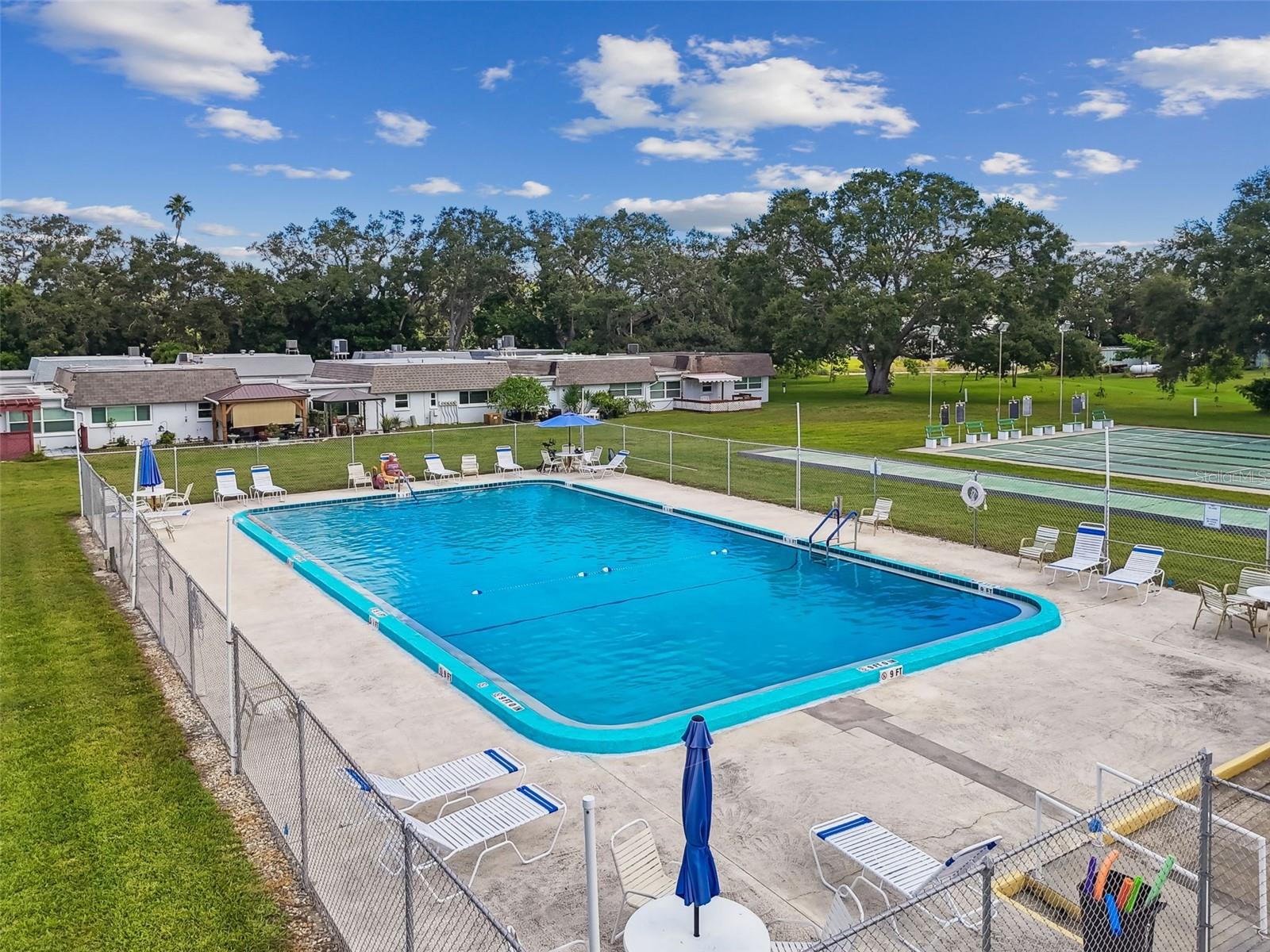 VENDOME VILLAGE 11 - Residential