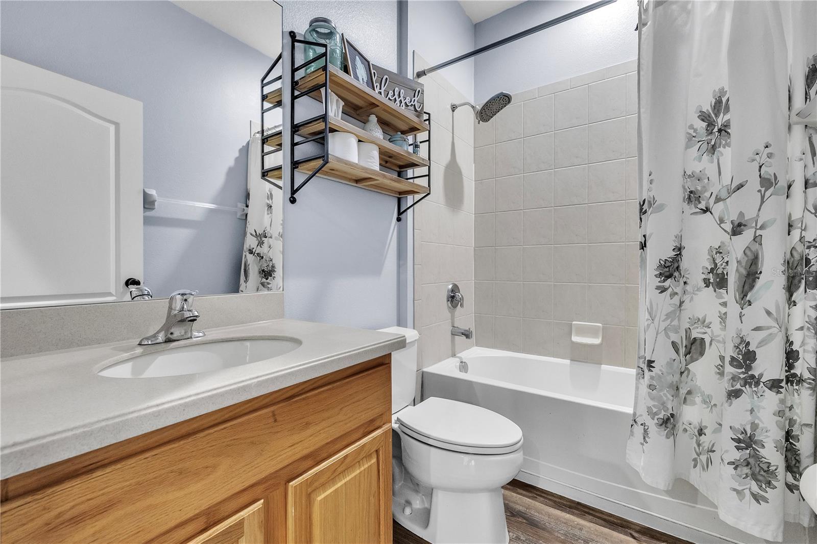 BAHIA LAKES PH 02 - Residential