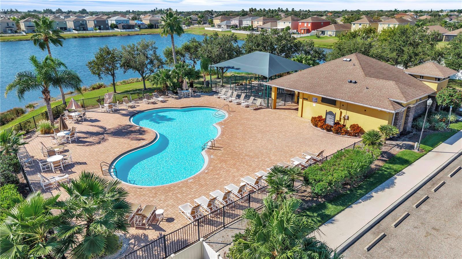 BAHIA LAKES PH 02 - Residential