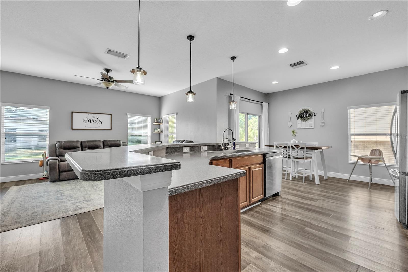 BAHIA LAKES PH 02 - Residential