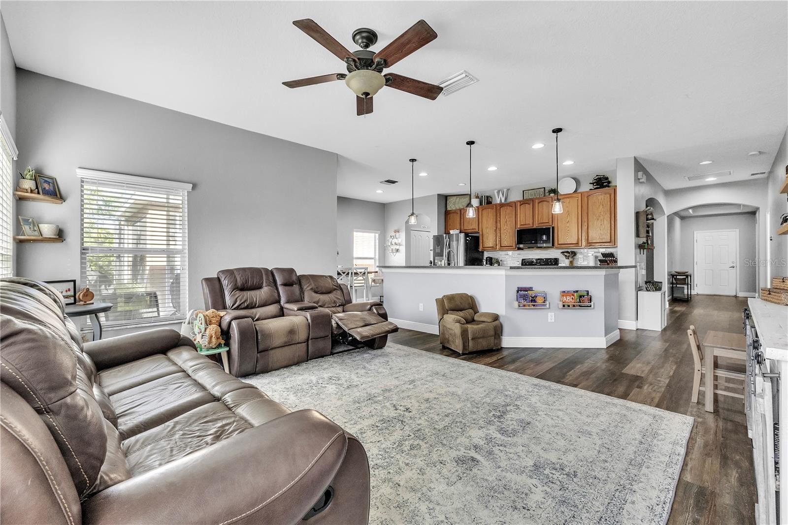 BAHIA LAKES PH 02 - Residential