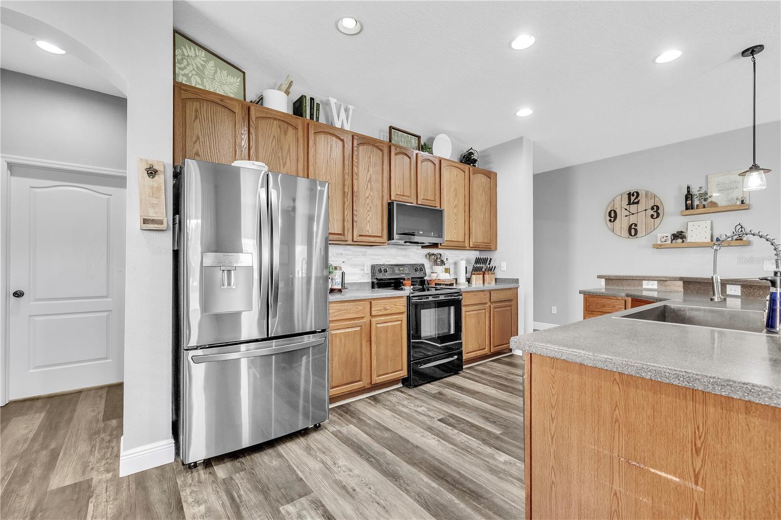 BAHIA LAKES PH 02 - Residential