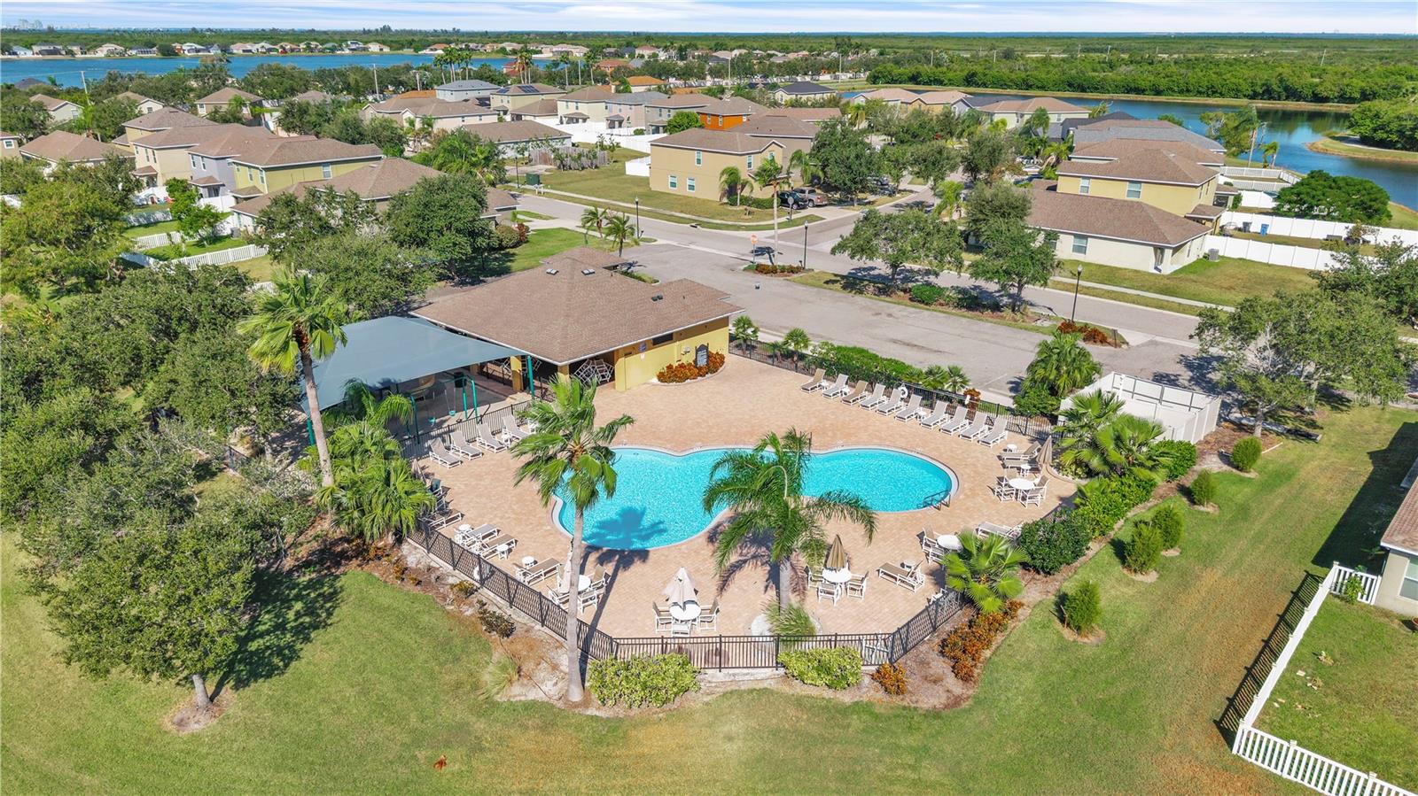 BAHIA LAKES PH 02 - Residential