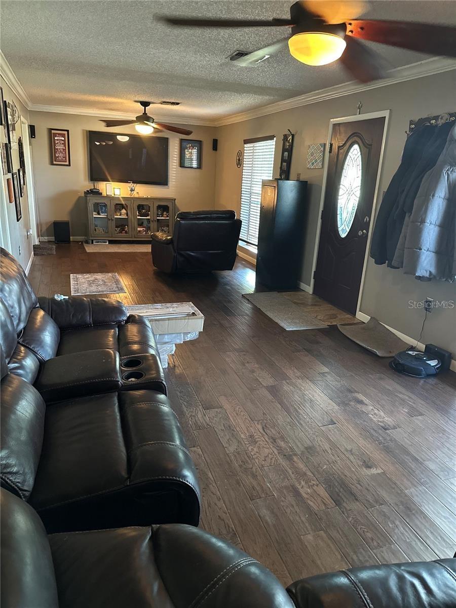 FRENCHS ADD AND VARNS - Residential