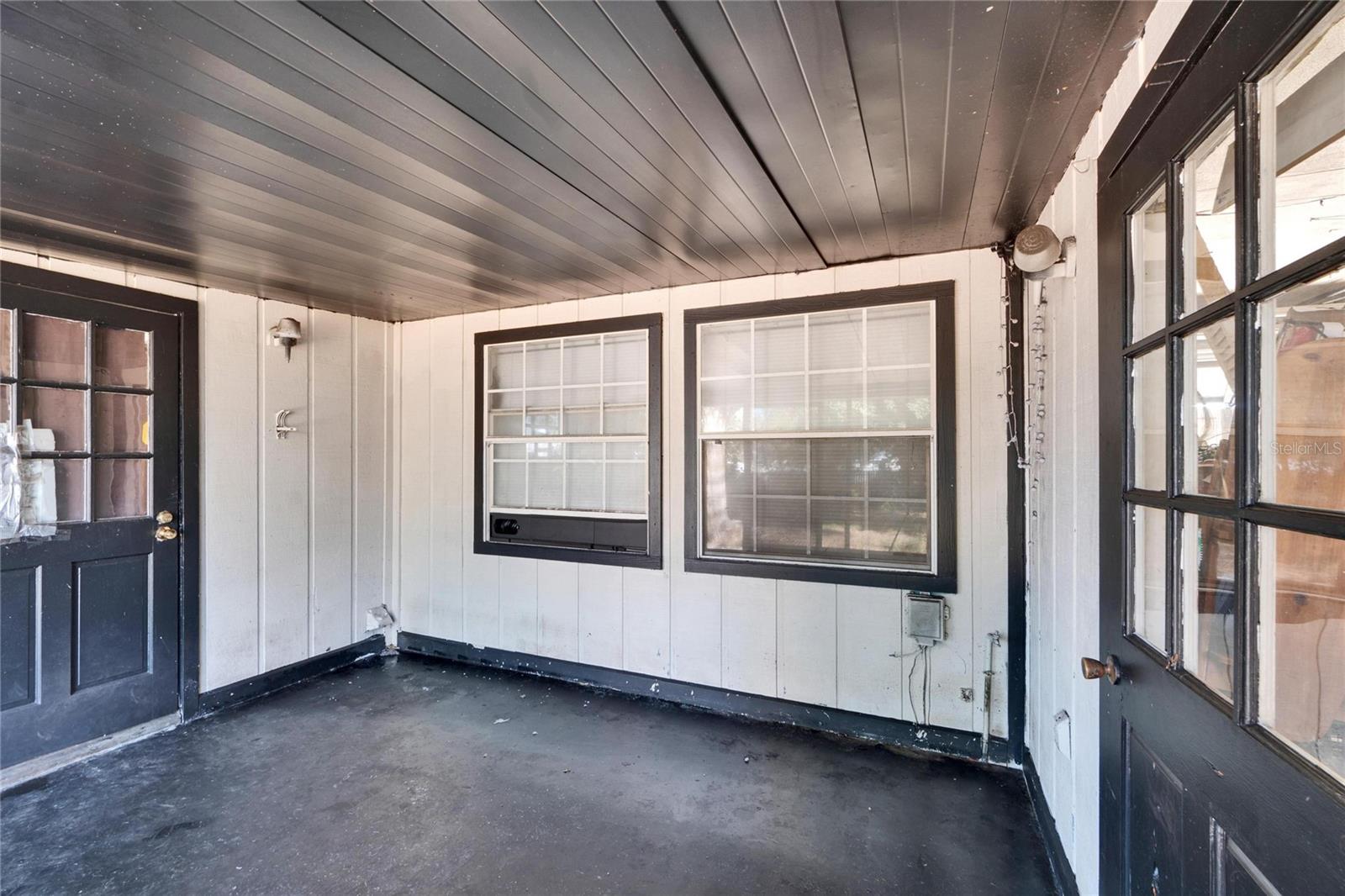 FRENCHS ADD AND VARNS - Residential